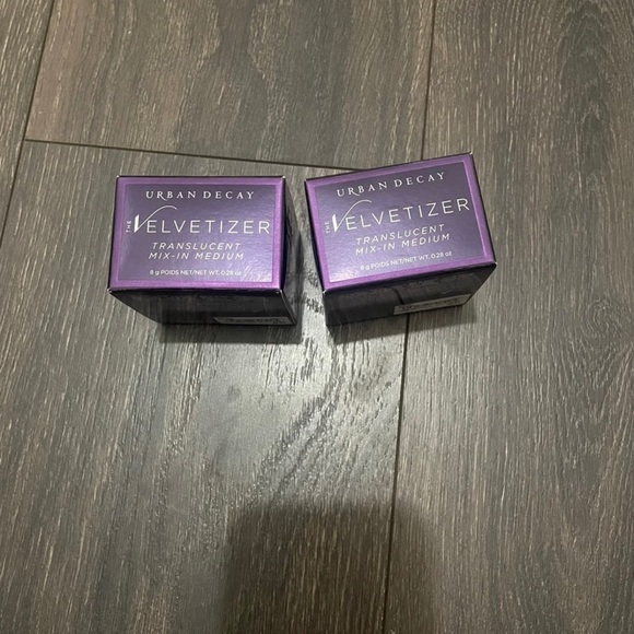 Urban Decay Velvetizer Mix-In - Picture 3 of 4